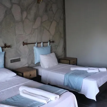 Sokakagzi & Hotel Ayvacik (Canakkale)